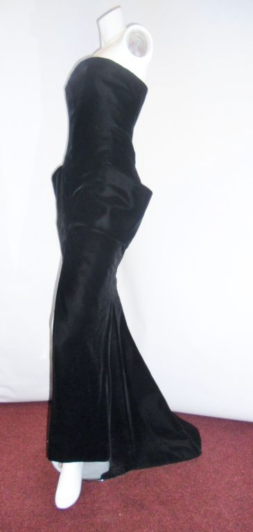 Women's Christian Dior 1986 Haute  Couture Black  Velvet Strapless Gown