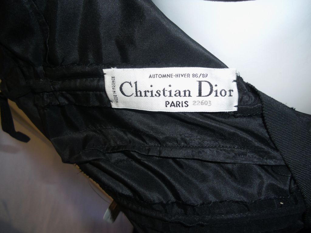 Christian Dior 1986 Haute  Couture Black  Velvet Strapless Gown 5