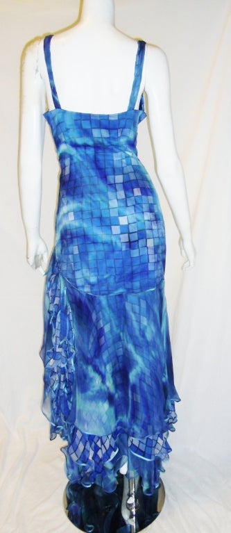 The blue mosaic-patterned gown from Carlos Miele In Excellent Condition In New York, NY