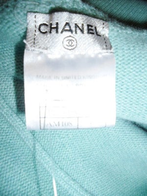 Chanel Aqua Blue Cashmere Sweater Set/ Jacket With Crystal Pins For Sale 4