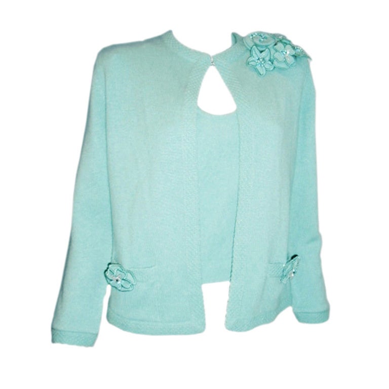 Chanel Aqua Blue Cashmere Sweater Set/ Jacket With Crystal Pins For Sale