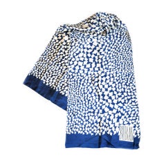 Bill Blass - Écharpe en soie bleu marine et blanche