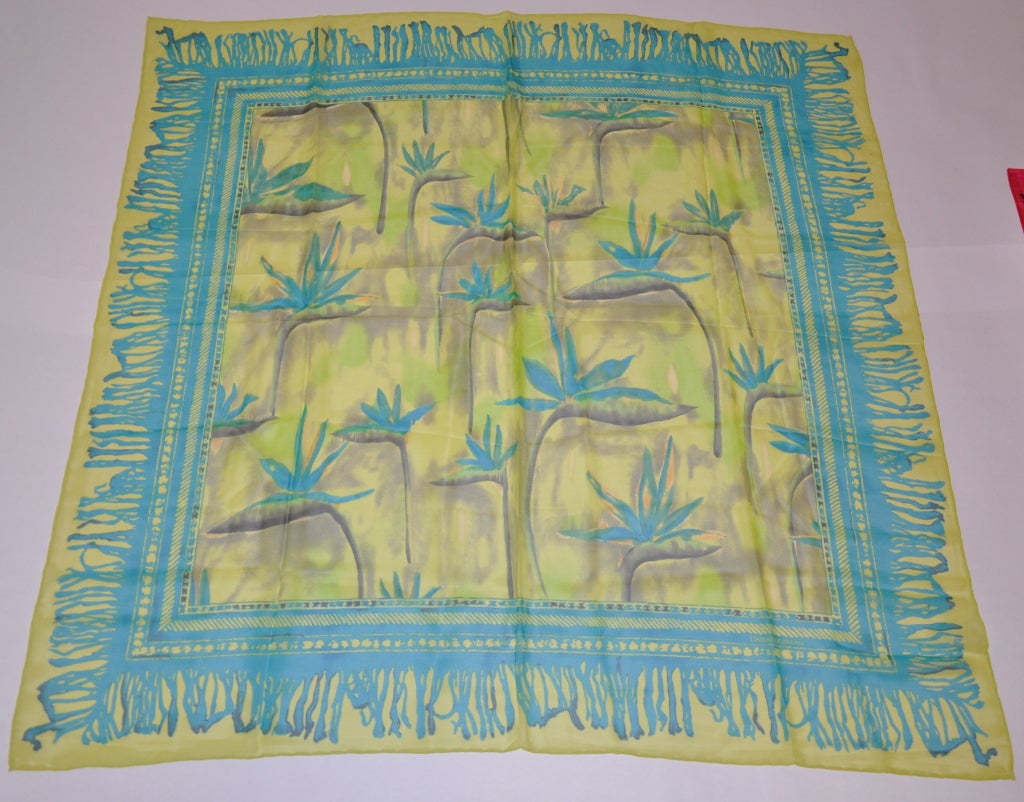 Il foulard in chiffon di seta con stampa 