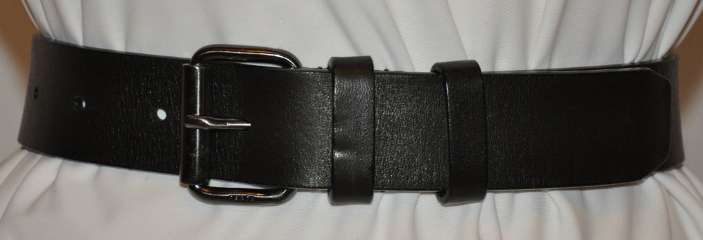 Ceinture Prada en cuir de veau souple noir pour homme En vente sur 1stDibs