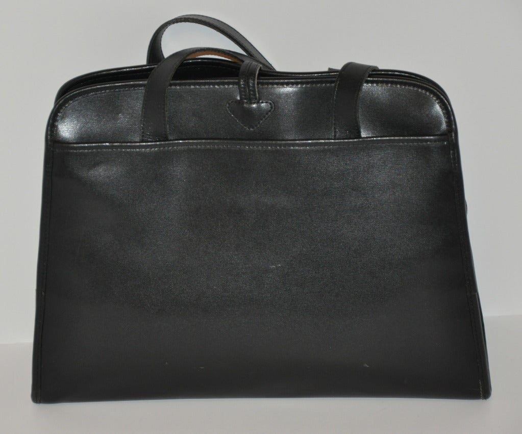 LONGCHAMP Black Calfskin Sectional Shoulder Bag In Excellent Condition In New York, NY