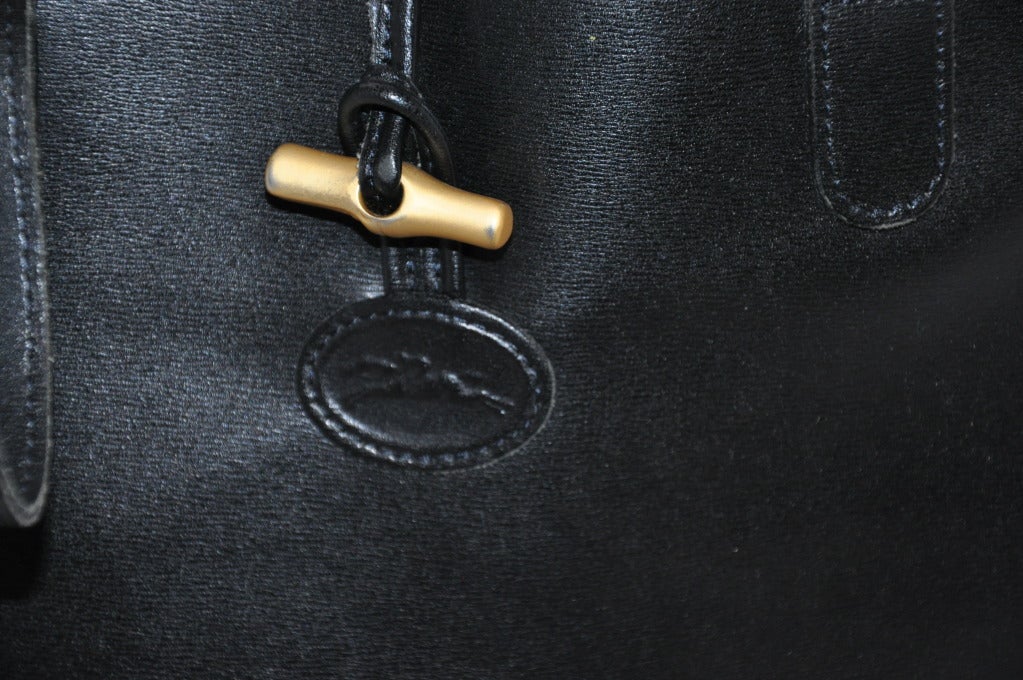 Women's LONGCHAMP Black Calfskin Sectional Shoulder Bag