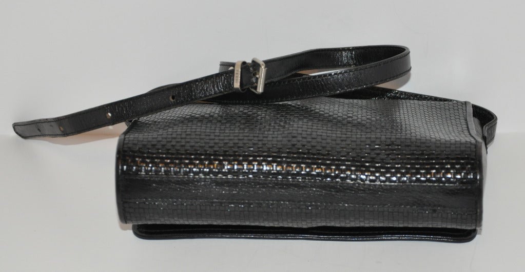 Fendi Black Woven Calfskin Shoulder bag In Excellent Condition For Sale In New York, NY