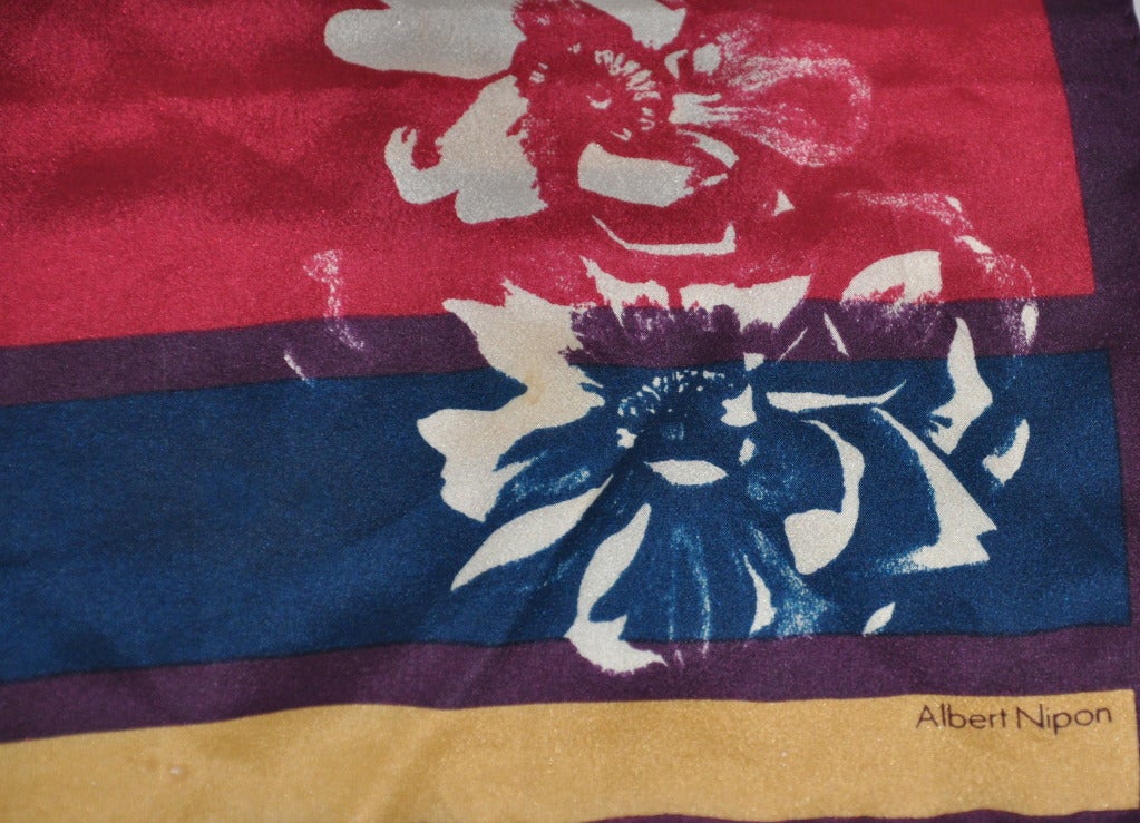 La sciarpa chemise in seta Albert Nipon a righe e fiori misura 10