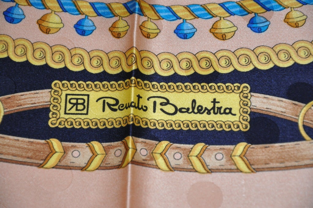 Renato Balestra''s „Clowns & Musical Instruments“ Seidenkrepp-Schal von Chine Damen im Angebot