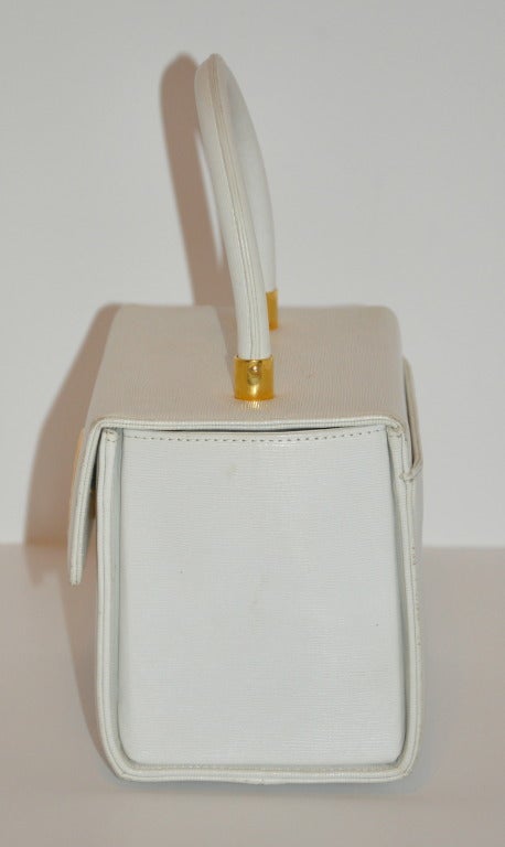 Hanae Mori white calfskin grained-leather box handbag measures 5