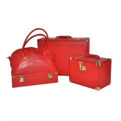 Vintage Elizabeth Arden "Red Door" 3-piece Luggage Set