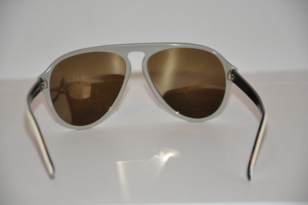 white mirrored sunglasses