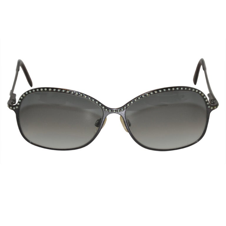 Lulu Guinness Pearl Studded Black Framed Sunglasses For Sale at 1stDibs