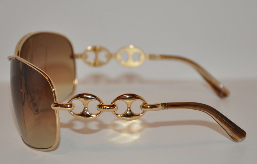 Marrone Occhiali da sole Gucci Signature Logo Oro Dorato Bold in vendita