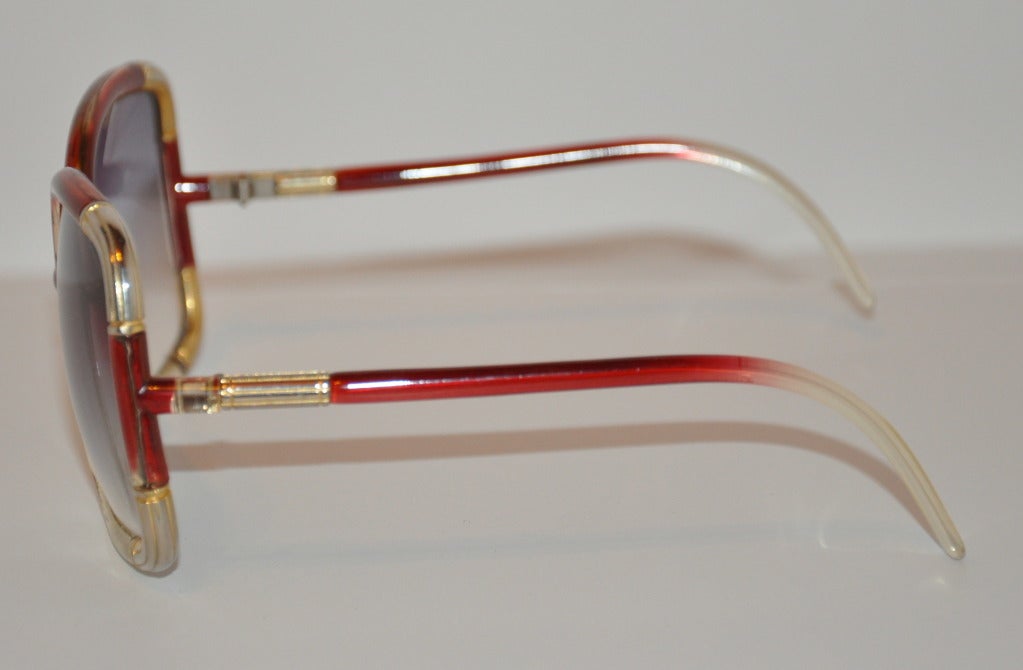 Burgundy and Clear with Gold Hardware Bamboo Sunglasses In Excellent Condition In New York, NY
