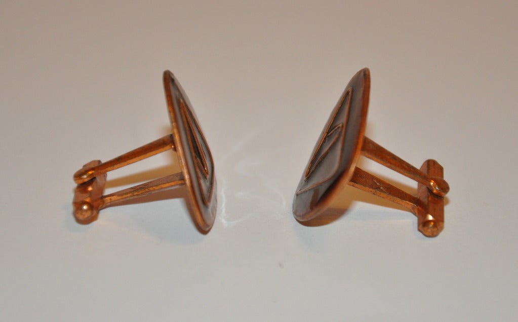Gemelos Triángulo Cobre con Esmalte Cocido en Excelente estado para la venta en New York, NY