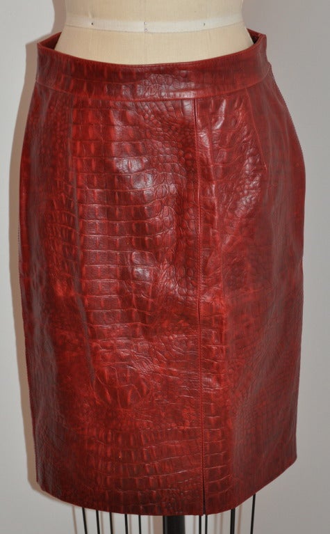 Roberto Cavalli Burgundy Embossed Crocodile Leather Emsemble In Excellent Condition For Sale In New York, NY