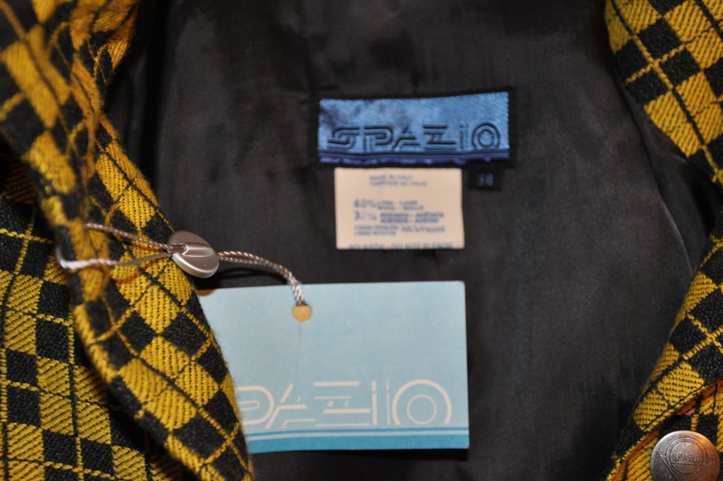 Spazio Black & Yellow Snap-Front Knit Jacket In New Condition For Sale In New York, NY
