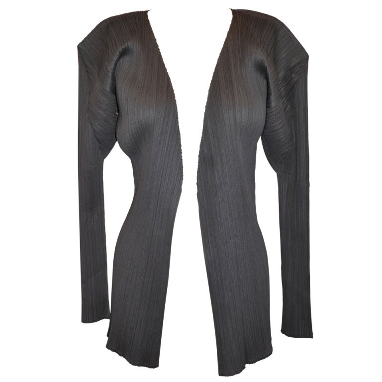 Issey Mitake - Giacca aperta a pieghe grigio carbone