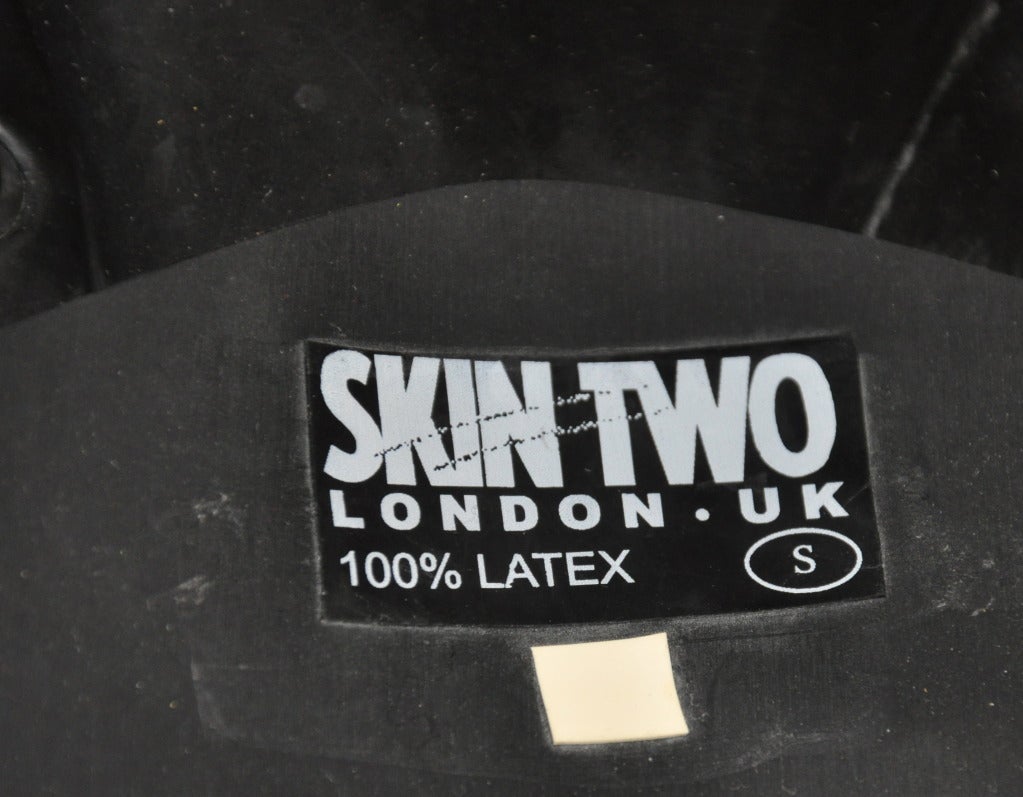 skintwo latex