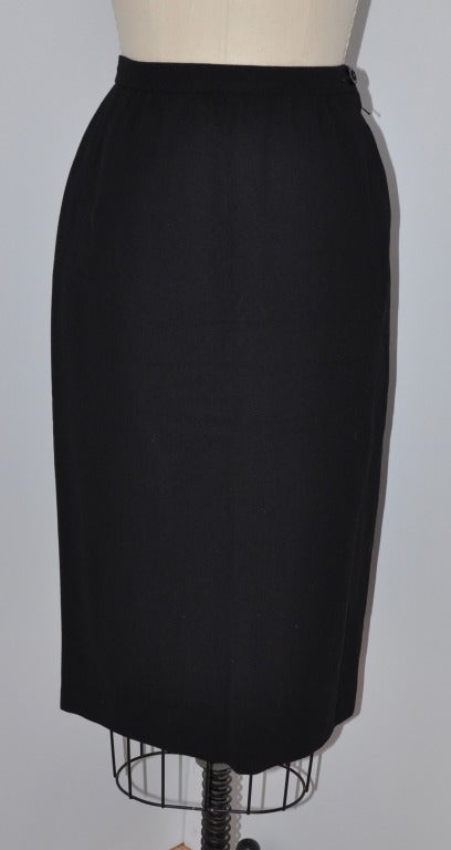 Women's Hanae Mori Classic Black Wool Crepe Skirt For Sale