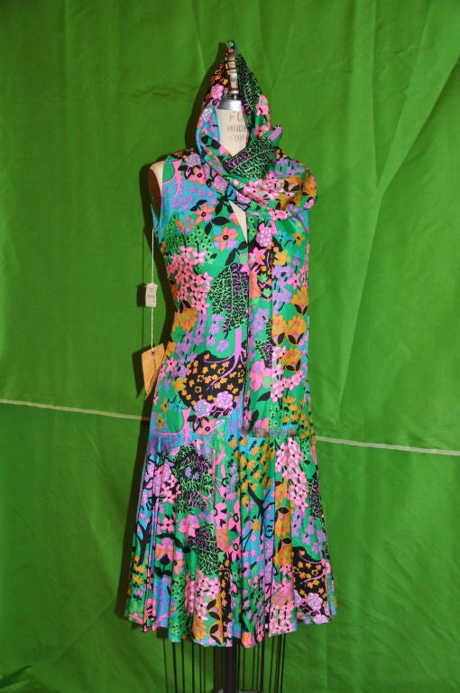 Blue Mollie Parnis 'Boutique' floral silk dress w/scarf