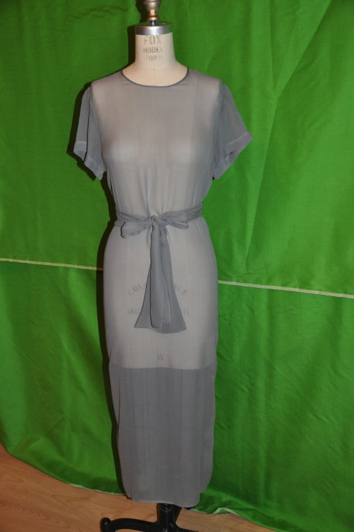Morgan La Fay Graues vielseitiges Abendkleid aus Chiffon im Zustand „Gut“ im Angebot in New York, NY
