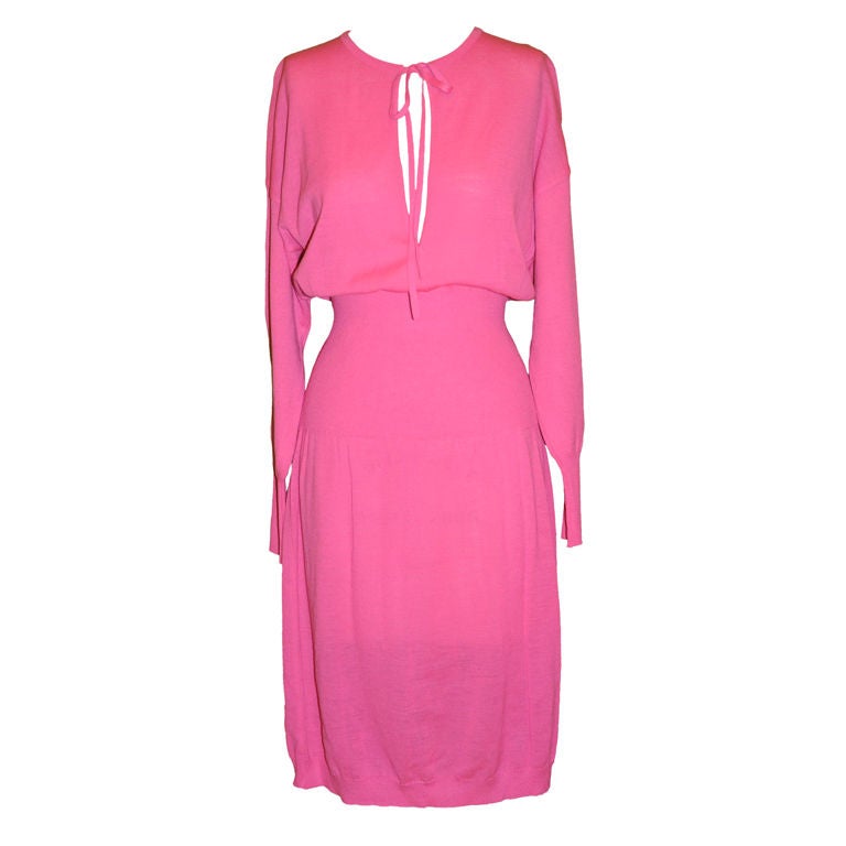 Angelo Tariazzi neon pink lightweight knitted dress For Sale