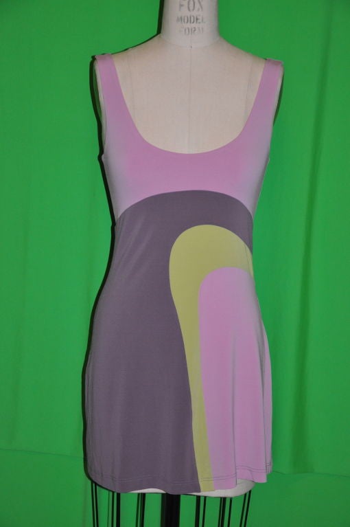 This is a wonderful dress that falls nicely to the bodice. The shades works great together and works with any skin-tones. <br />
Underarm-to-undrarm circumference is 29