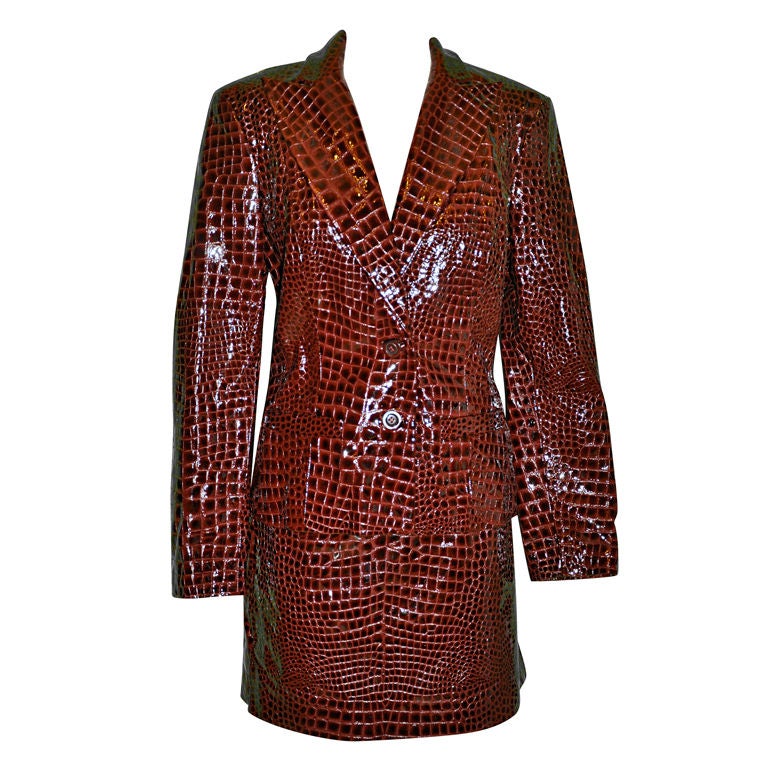 Daniel & Rebecca (Italy) Burgundy patent-leather skirt-suit For Sale