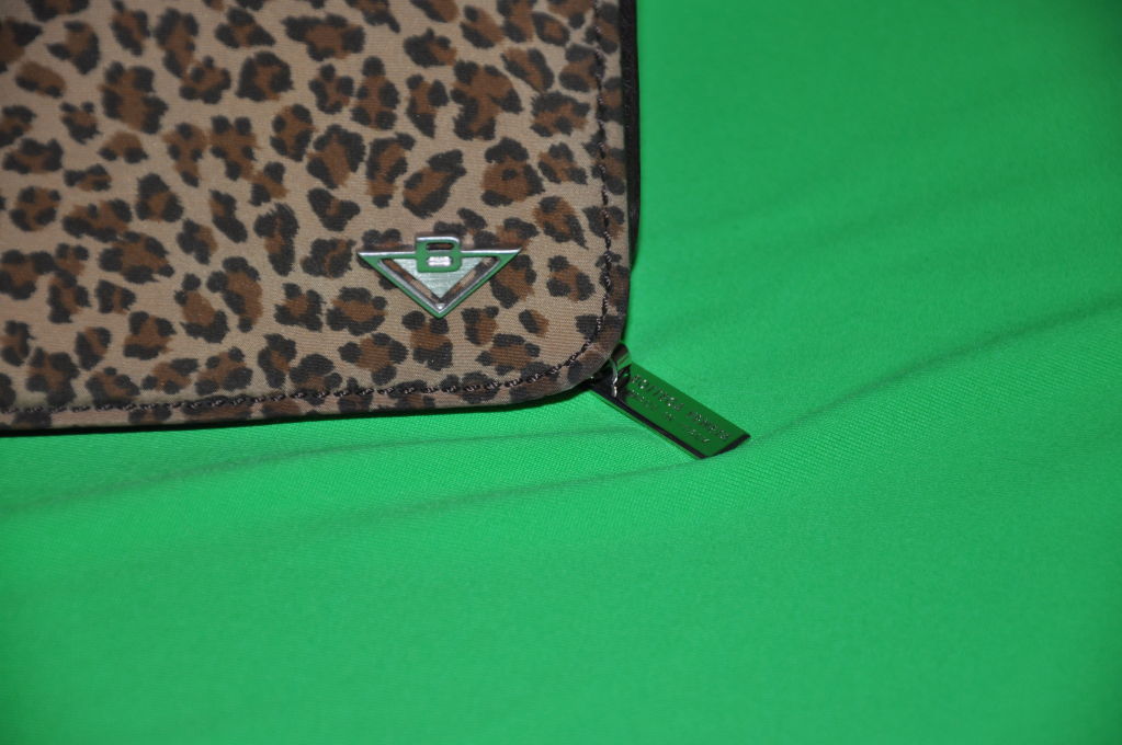 Agenda von Bottega Veneta mit Leopardenmuster und Lederbesatz (Braun) im Angebot