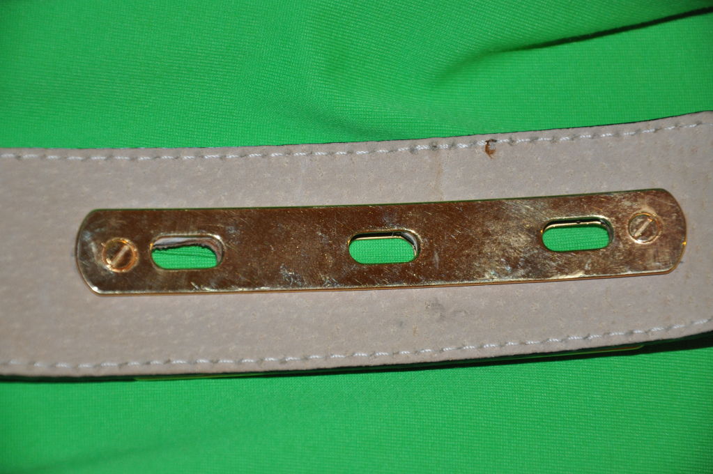 Bottega Veneta embossed leather belt with gold hardware For Sale 1