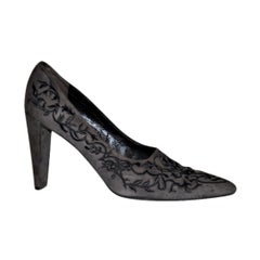 Vintage Stephane Kelian gray suede embroidered pumps