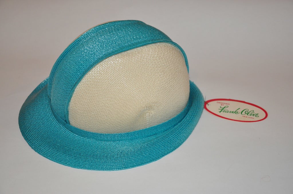 Frank Olive turquoise & white straw hat has a 