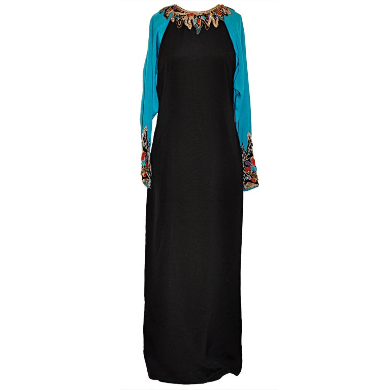 Ann Lawrence con vestido bordado Lesage en venta