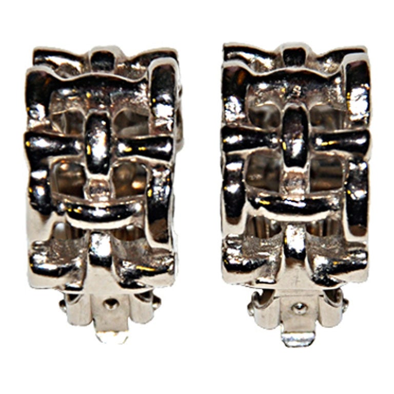 Yves Saint Laurent fermagli per orecchie in argento lucido