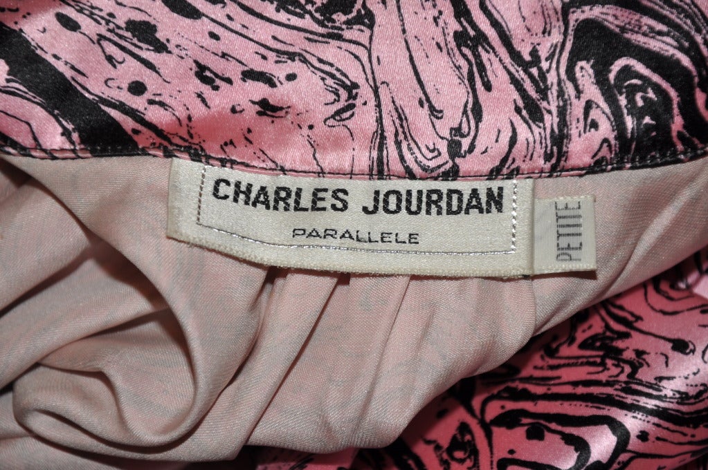 Charles Jourdan - Chemisier rose et noir en vente 1