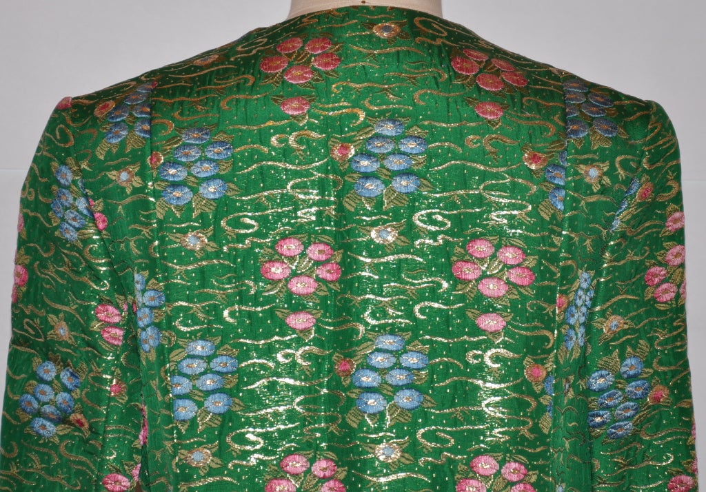 Bergdorf Goodman Green Embroidered Evening Coat In Good Condition For Sale In New York, NY