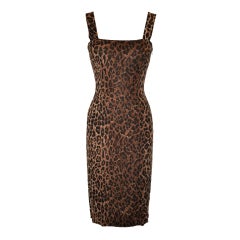 Dolce & Gabbana leopard print body-hugging dress 10