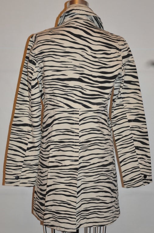Beige Marc Jacobs Cappotto primaverile in tela a righe zebrate in vendita
