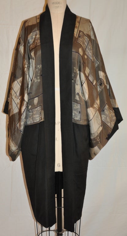 Japanese kimono with Japanese motifs