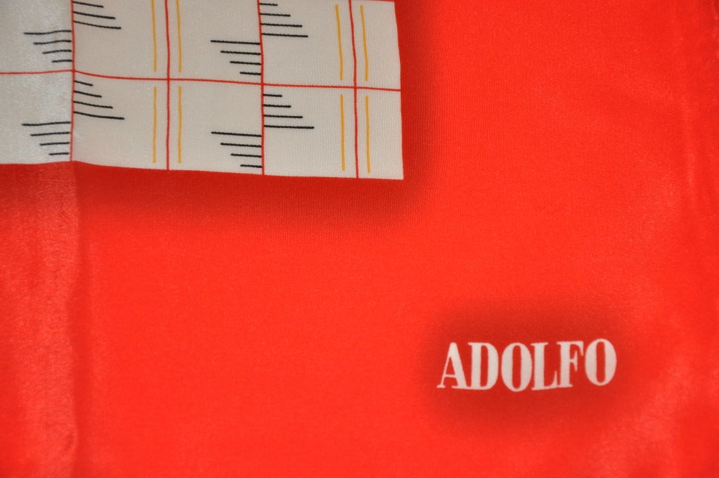 Adolfo rot-weißer abstrakter Seidenschal mit den Maßen 29