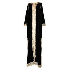 Caftan with gold embroidery