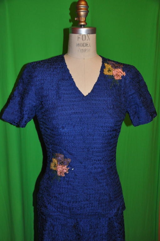 Rare violet blue ribbon technique ensemble set In Good Condition In New York, NY