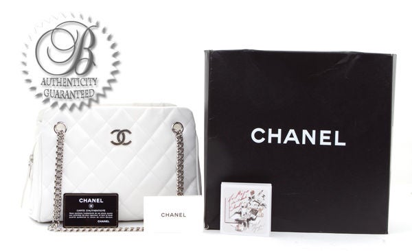 Women's CHANEL White Lambskin Quilted Timeless Tote Bag Bijoux Chain For Sale