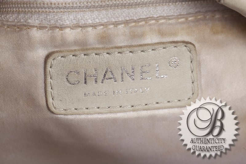 CHANEL Ivory Lambskin Classic Coco Cabas Tote Bag 3