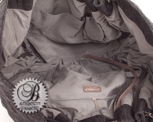 CHANEL Coco Cabas Spirit Denim XL Tote Bag For Sale 1