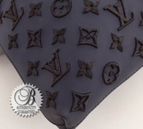 lv runway bag