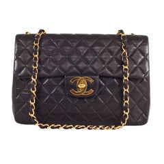 CHANEL Maxi Lambskin Black/Gold Jumbo Quilted Flap Bag