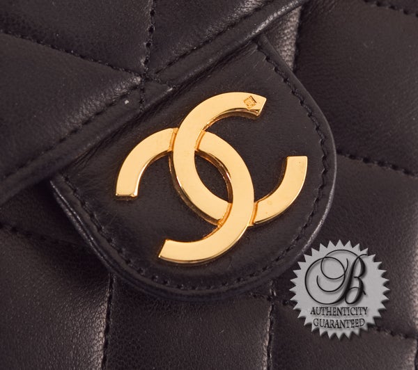 CHANEL Quilted Black Lambskin Medium Single Flap Bag For Sale 2